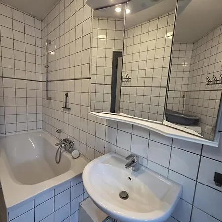 Bel-etage Cosy 2 Proche Charleroi-airport 샤를루아