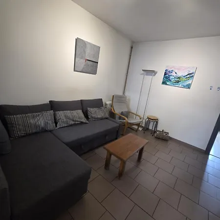 Bel-etage Cosy 2 Proche Charleroi-airport * 샤를루아